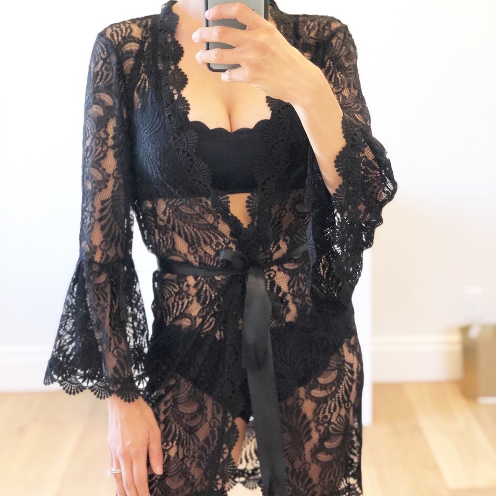 TAHITI Black Lace Coverup Robe w Sash - Picture 3 of 8